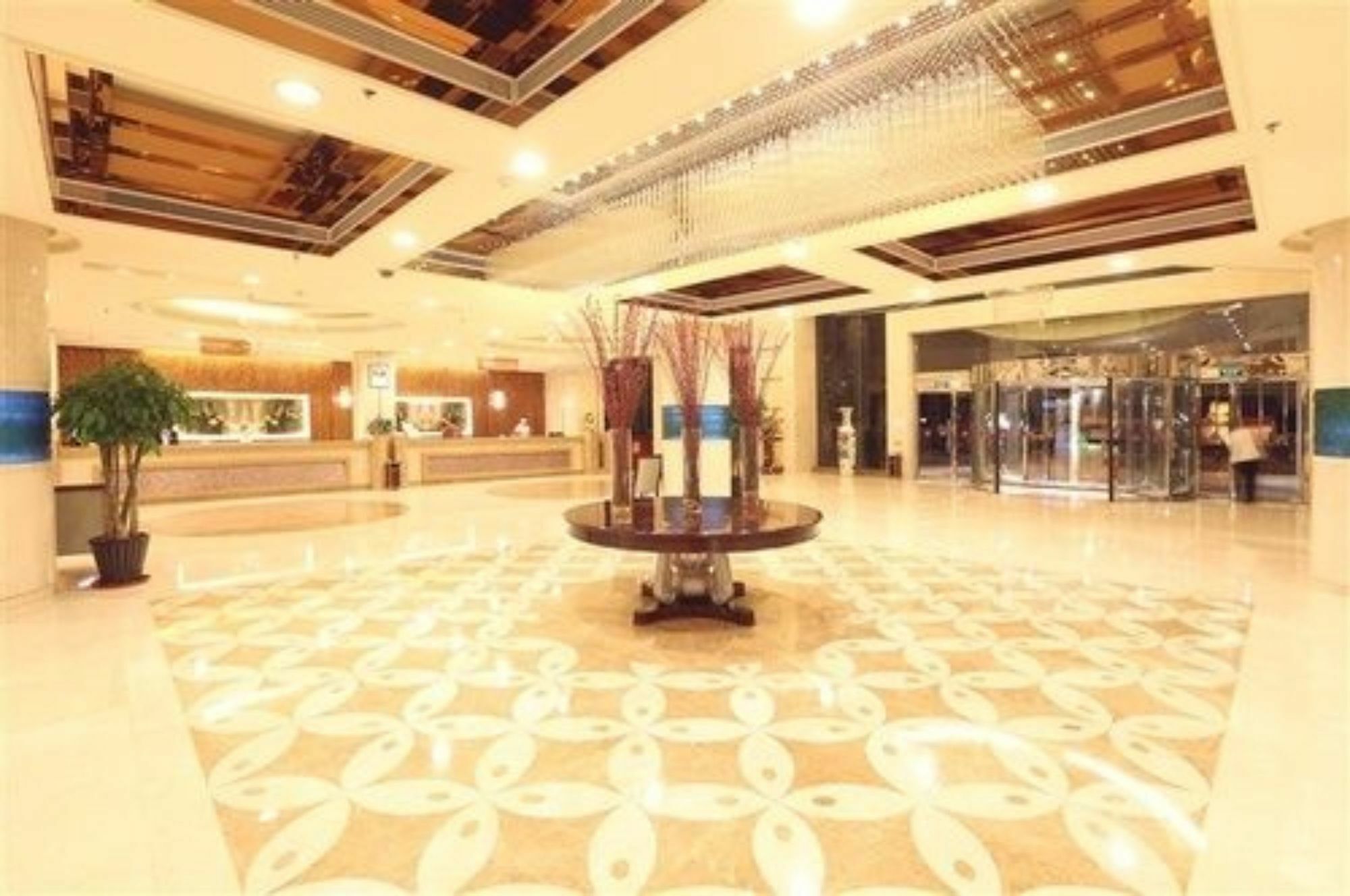 Qingdao Kuaitong International Hotel מראה חיצוני תמונה