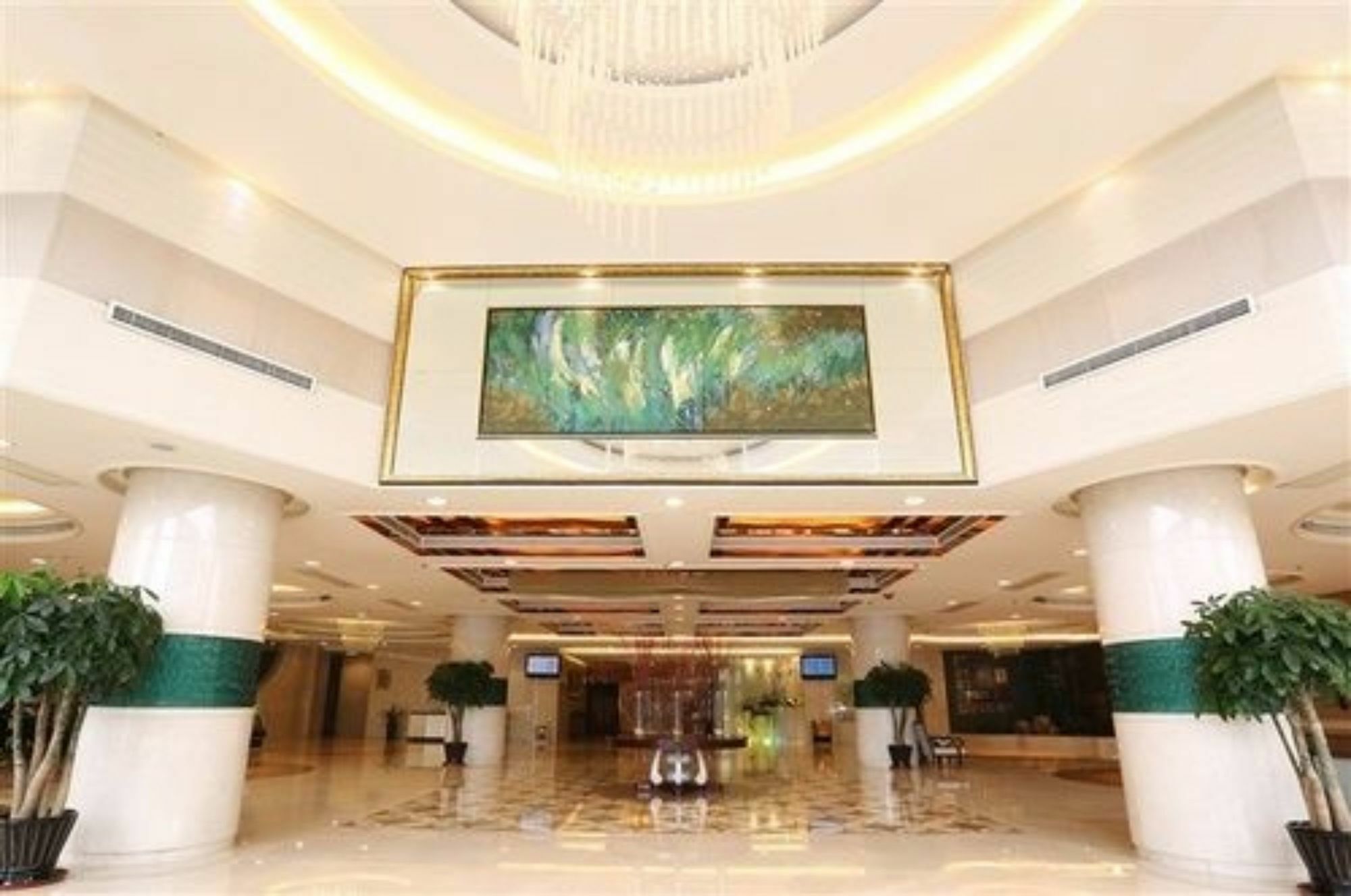 Qingdao Kuaitong International Hotel מראה חיצוני תמונה